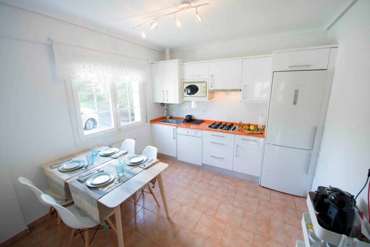 Apartamentos Turisticos Bizkar Bare Sopuerta ภายนอก รูปภาพ