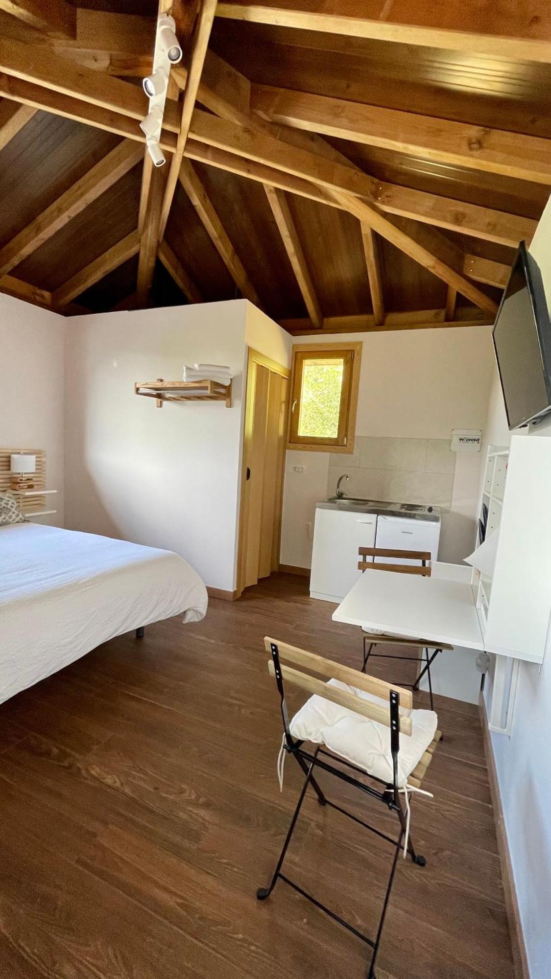 Apartamentos Turisticos Bizkar Bare Sopuerta ภายนอก รูปภาพ